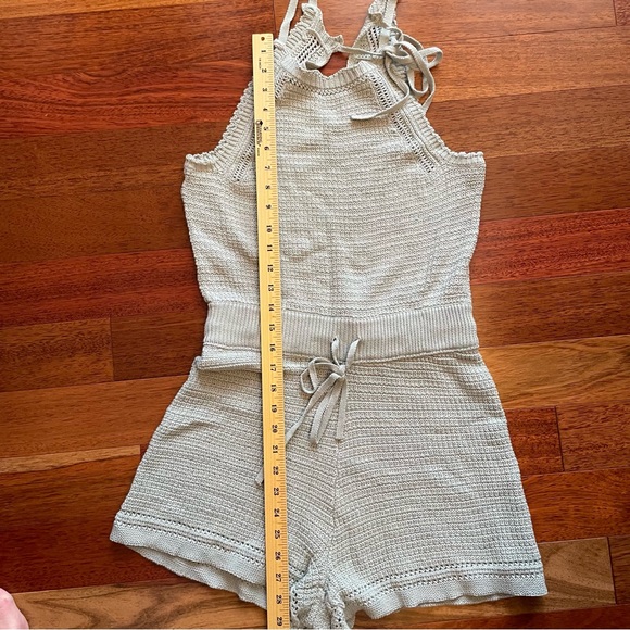 Elegant Knit Romper in Light Blue - Picture 5 of 9